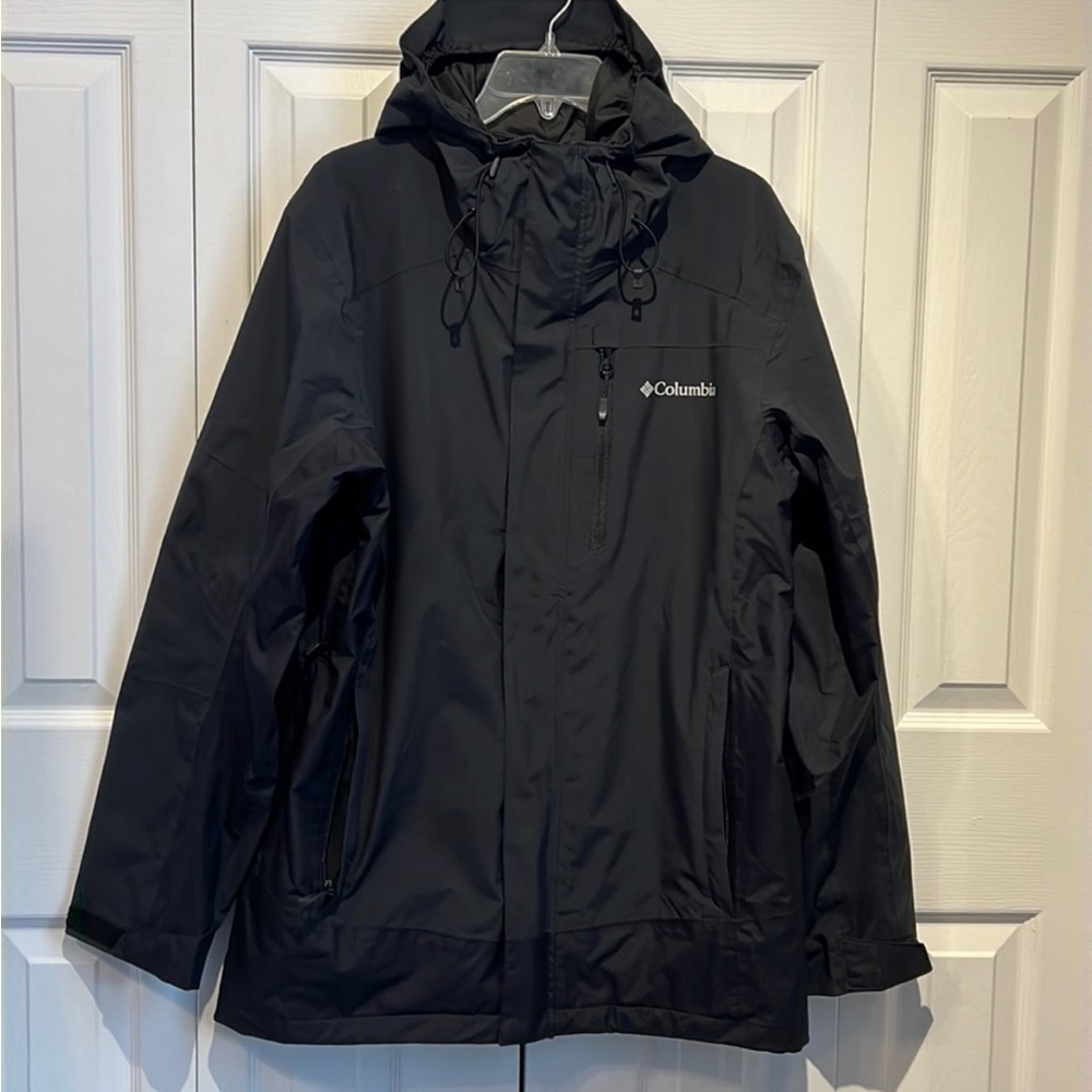 Columbia Men’s Black Interchange Compatible Omni Tech Jacket Size M NWOT